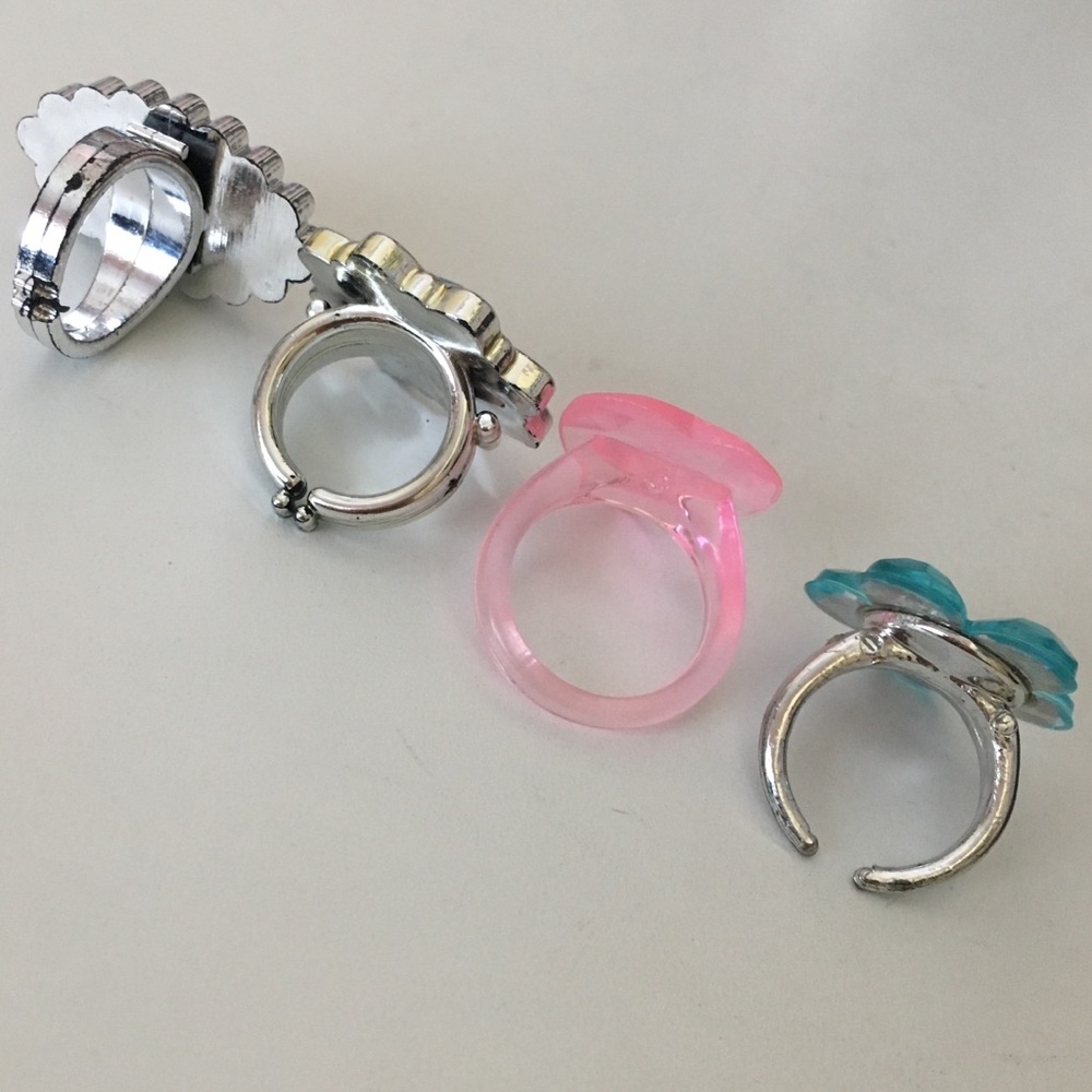4 Plastic Dress-Up Rings - Picture 2 of 6